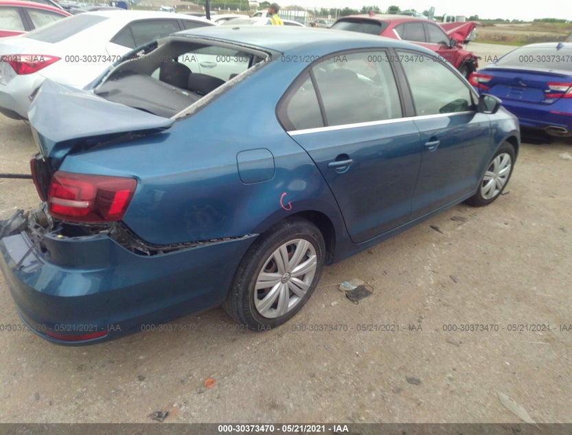 3VW2B7AJ8HM383453