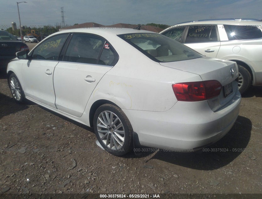 3VWLL7AJ5DM203860