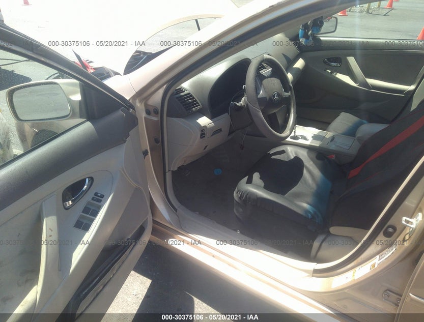 4T1BF3EK8AU040075