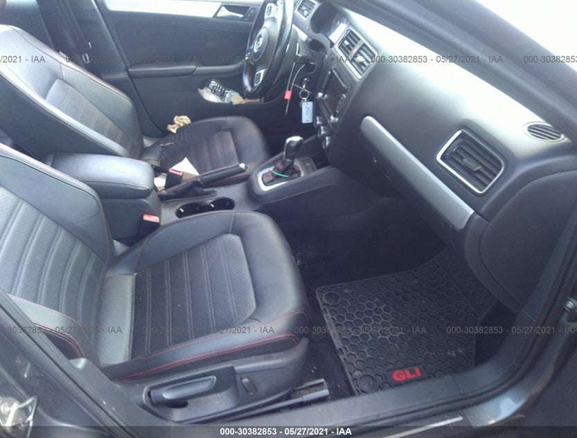 3VW4T7AJXDM288523