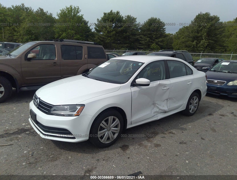 3VW2B7AJ4HM383658