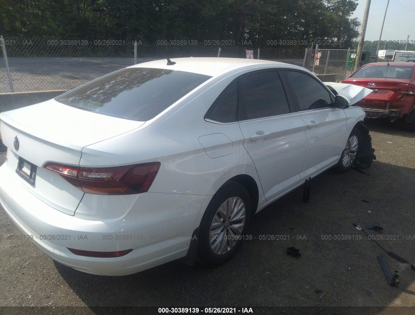 3VWCB7BU5KM272072