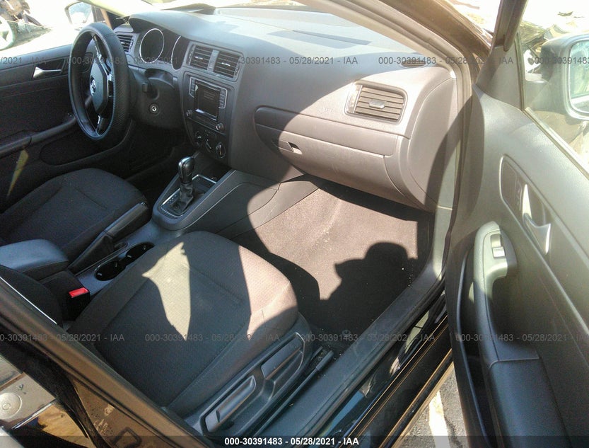 3VW267AJ2GM377361