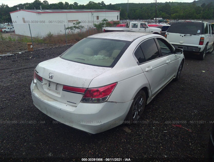 1HGCP2F62CA081826
