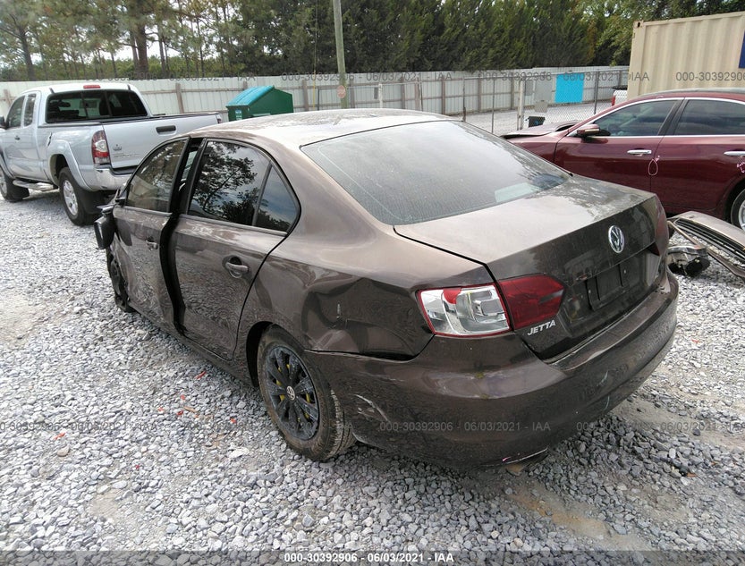 3VW2K7AJ7CM302113