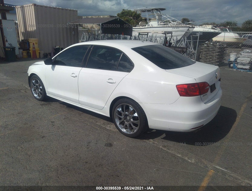 3VW2K7AJ4DM411310