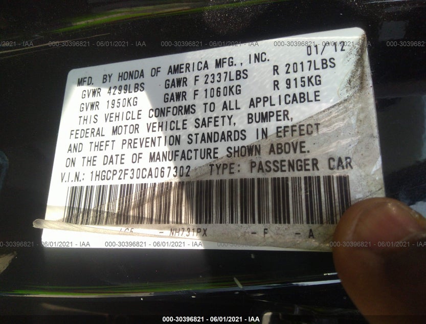 1HGCP2F30CA067302