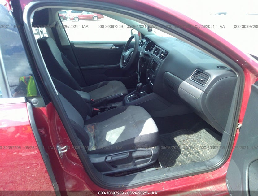 3VW2B7AJ7HM201449