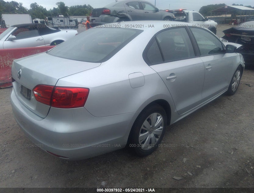 3VW2K7AJ6DM212095
