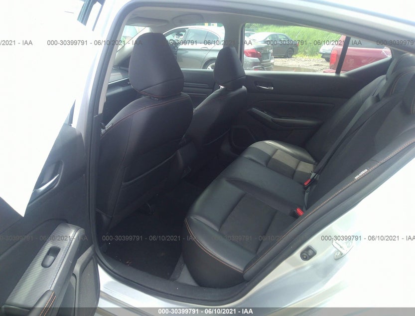 1N4BL4CV1KC194687