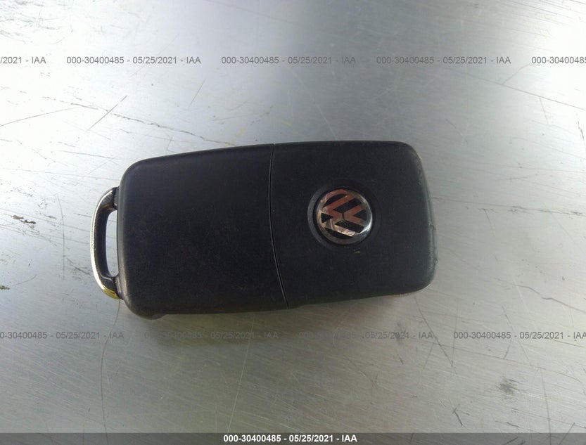 3VW2B7AJ6HM201393