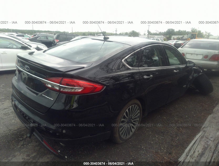3FA6P0SU7JR126420
