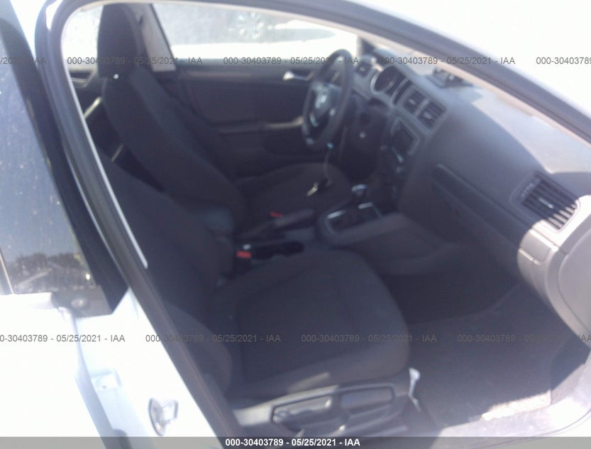 3VW267AJ9GM279525