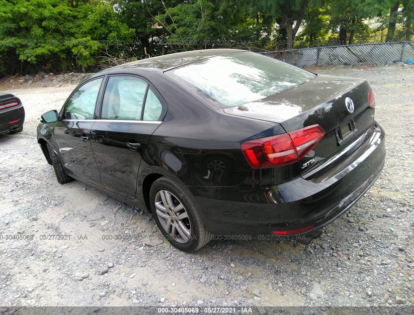 3VW2B7AJ7HM345373