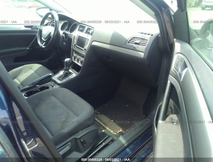 3VW217AU5GM025206