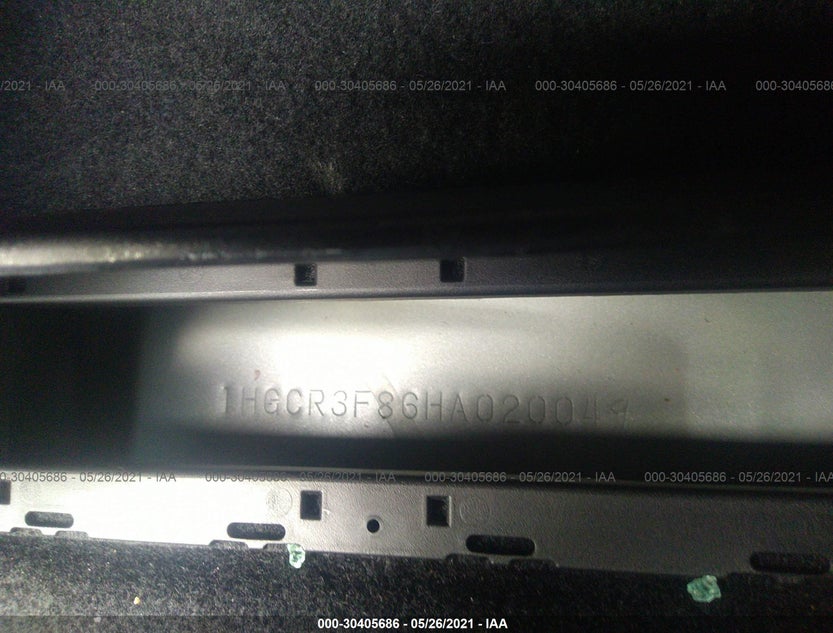 1HGCR3F86HA020049