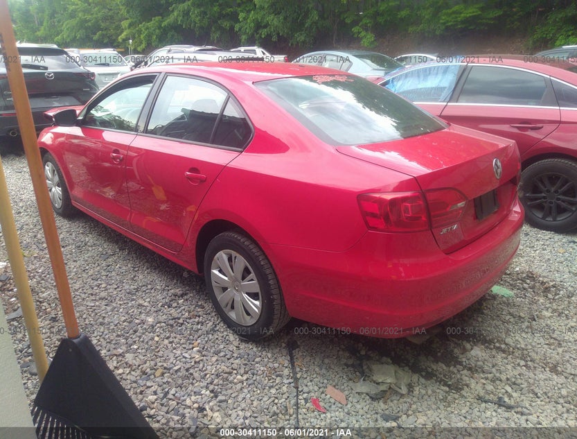 3VWDP7AJ0CM049484