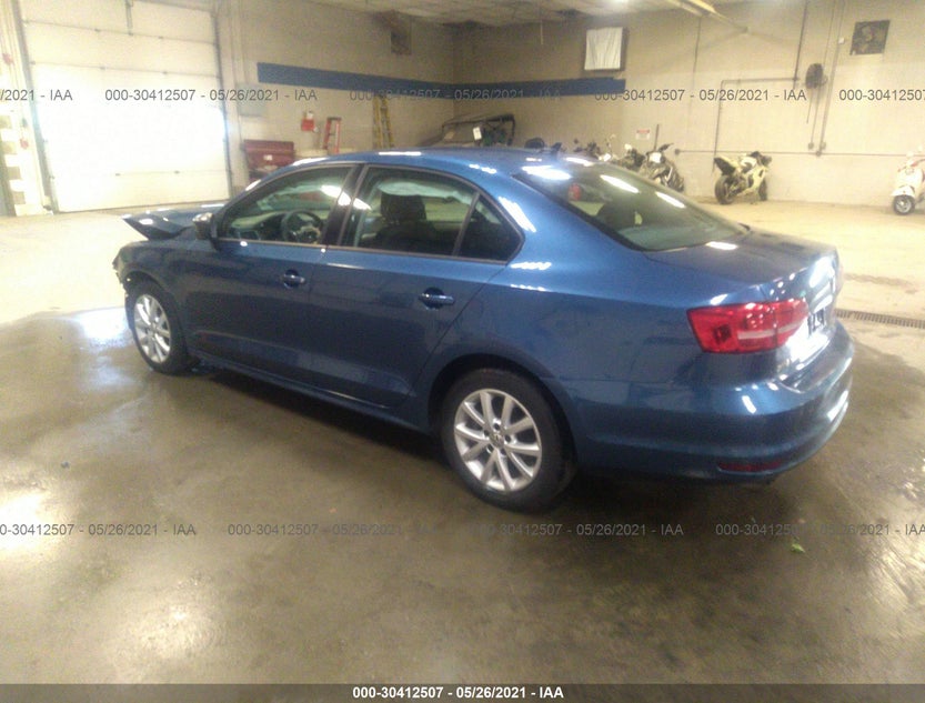 3VWD17AJ1FM227778
