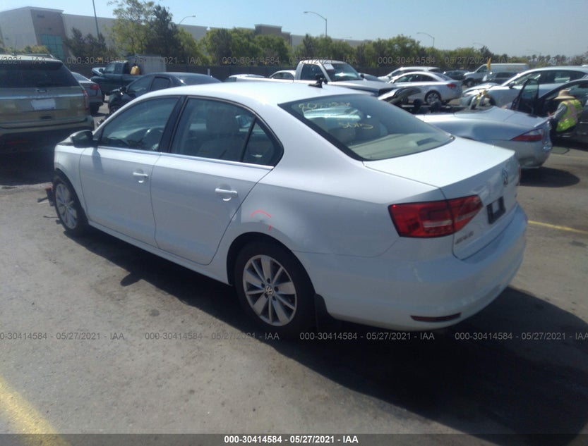 3VWD17AJ2FM422448