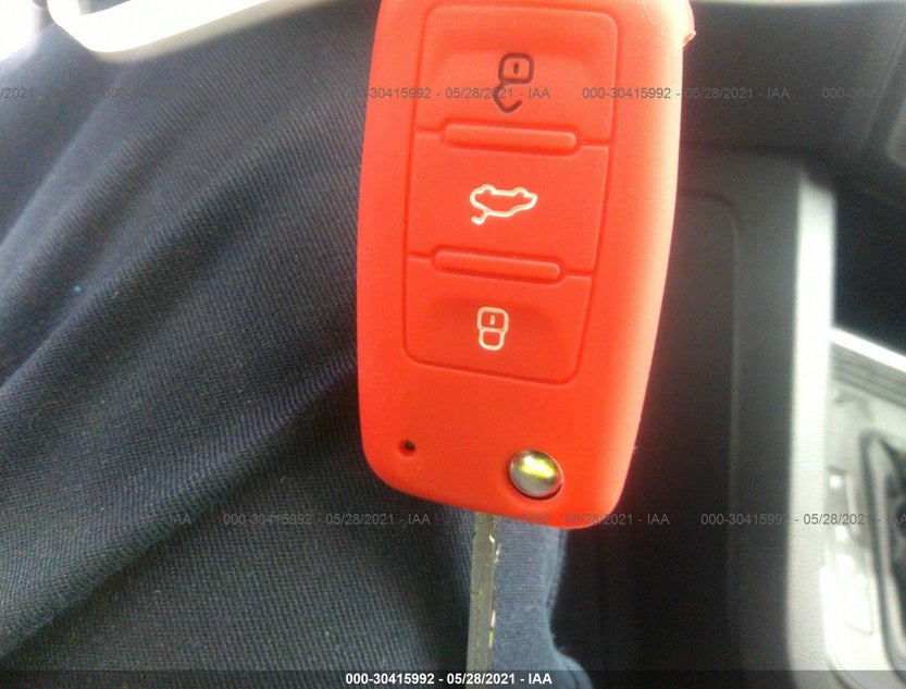 3VW2B7AJ1JM208516