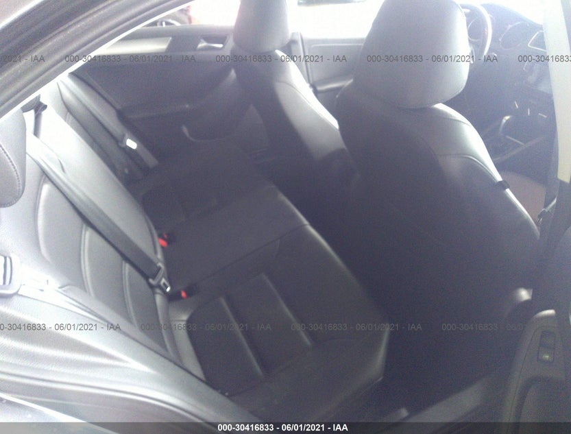 3VWDB7AJ2HM270641