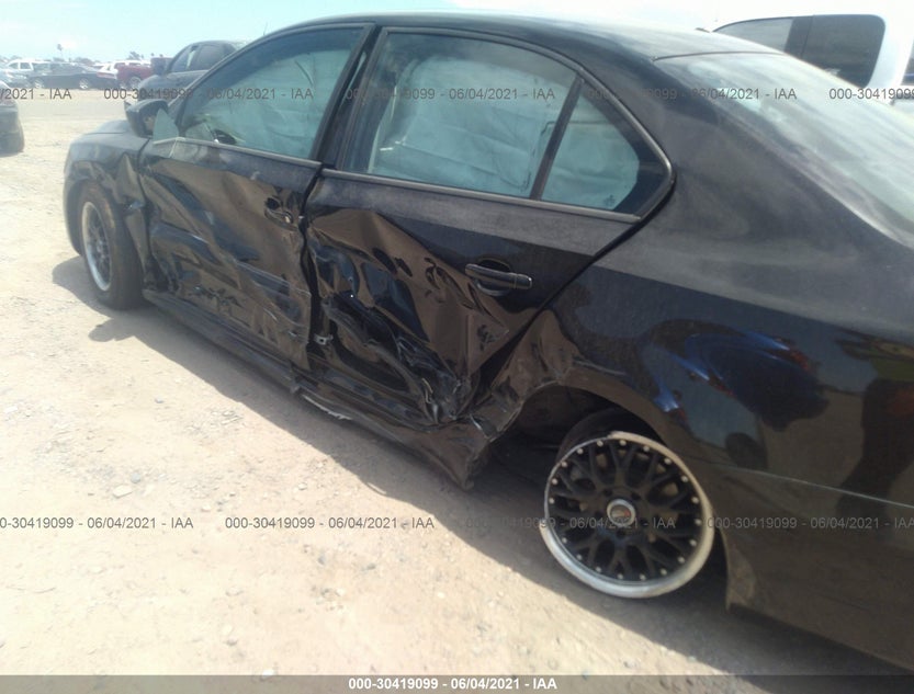 3VW2K7AJ5EM372731