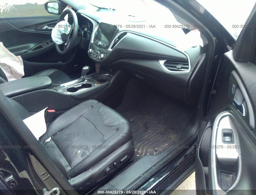 1G1ZE5ST4HF128689