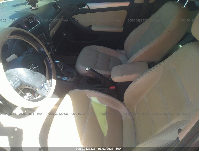 3VWD17AJ7EM384634