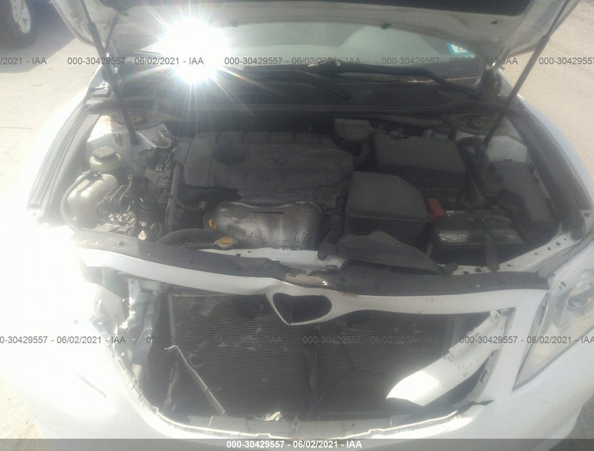 4T1BF3EK4BU765027