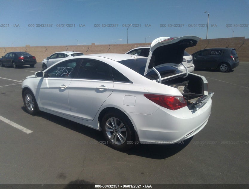 5NPEB4AC9DH743913