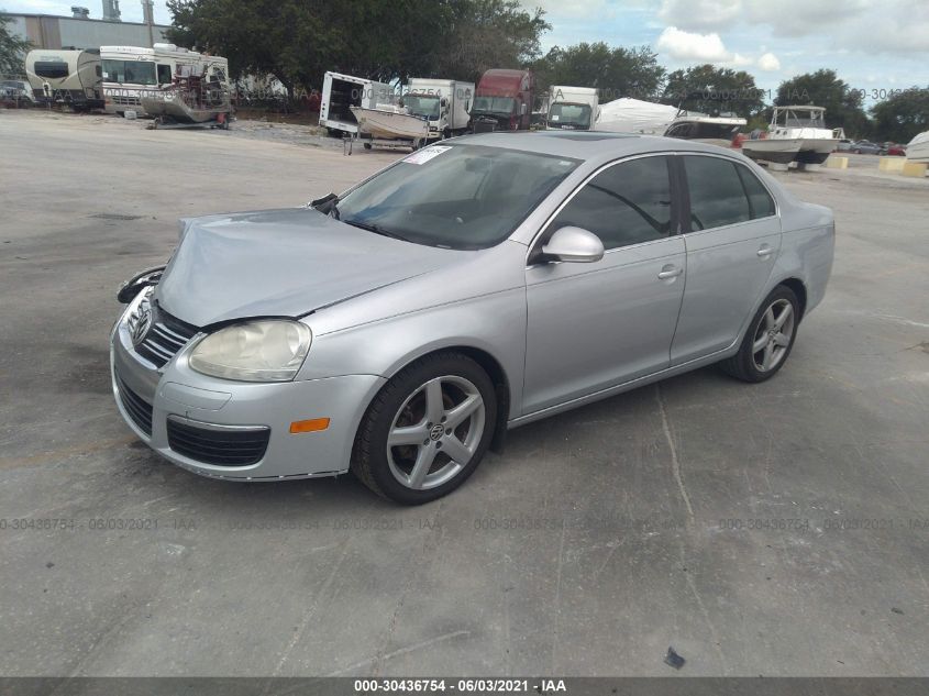 2008 Volkswagen Jetta Se/Sel VIN: 3VWRM71K18M102305 Lot: 30436754