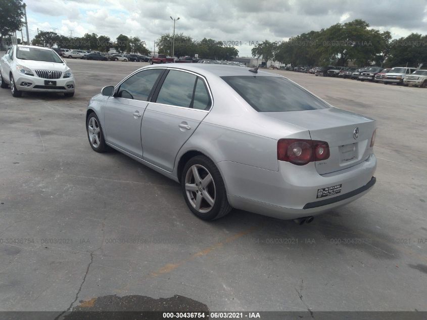 2008 Volkswagen Jetta Se/Sel VIN: 3VWRM71K18M102305 Lot: 30436754