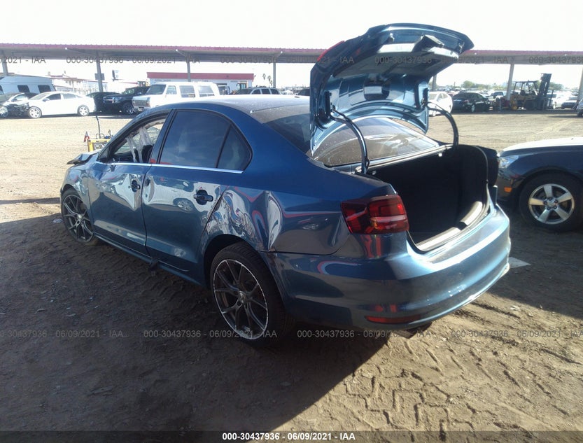 3VW2B7AJXHM345805