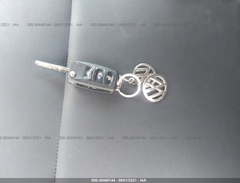 3VWJP7AT9CM639803