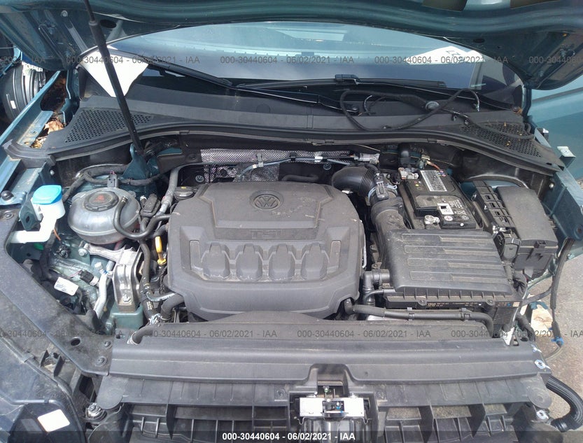3VV2B7AX3KM135904