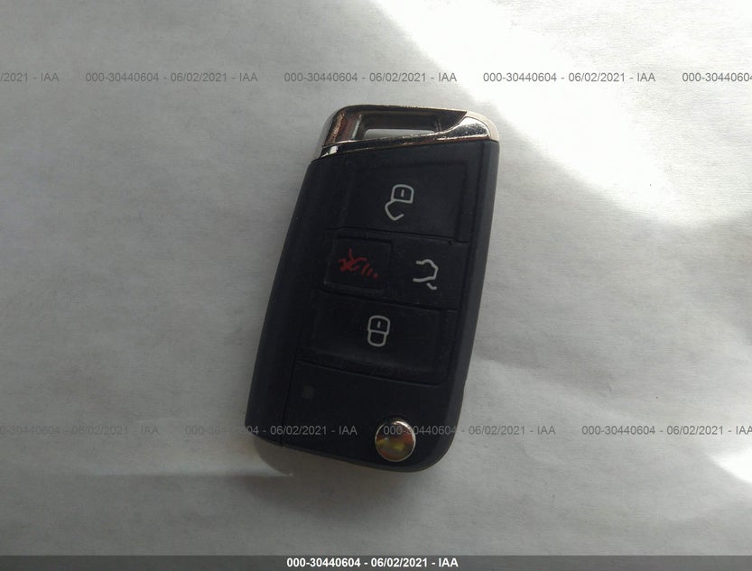3VV2B7AX3KM135904