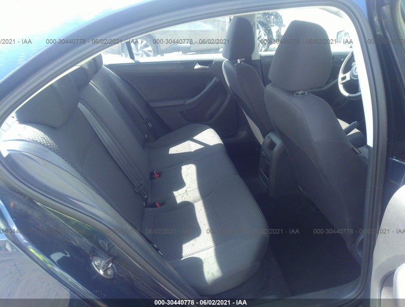 3VW2K7AJ1EM313207