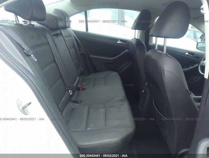 3VWDX7AJ5BM390135