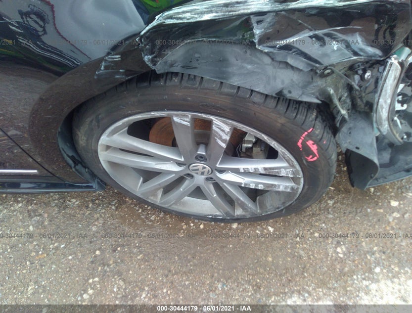 1VWDT7A39HC003240