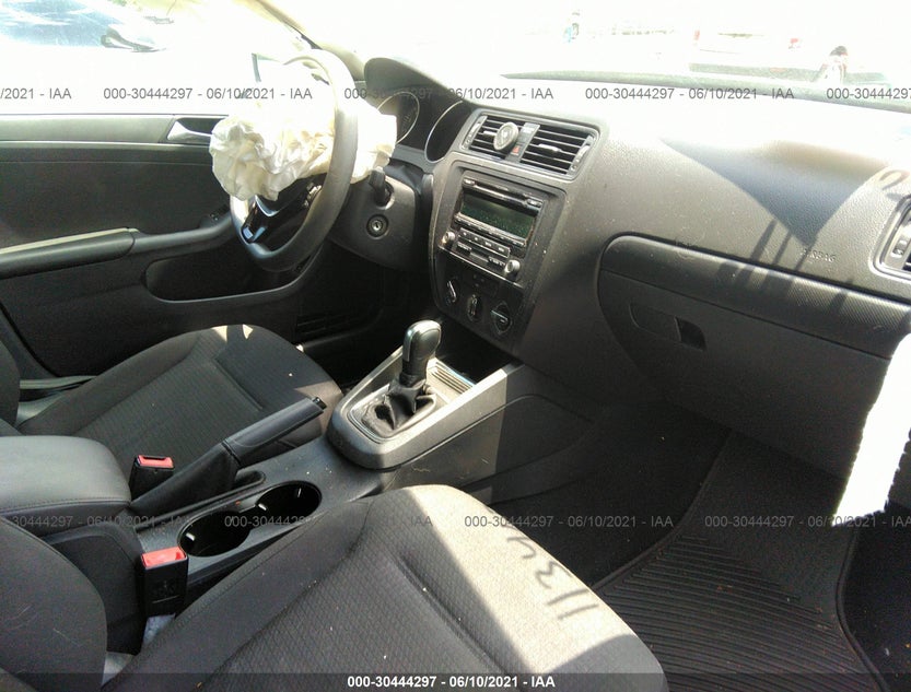 3VW2K7AJ3FM210498