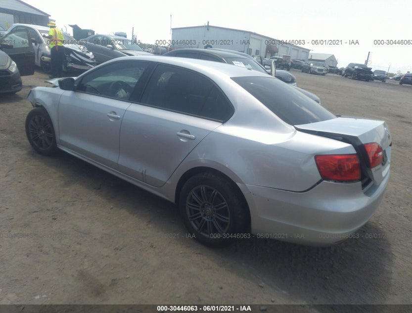 3VW2K7AJ7CM334222