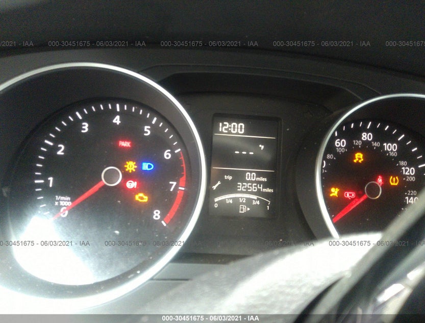 3VW2B7AJ8HM385753