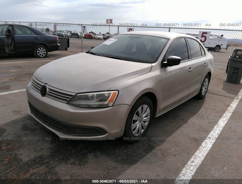 3VW2K7AJ7EM228565