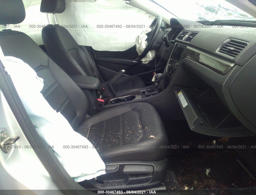 1VWBT7A30HC042077