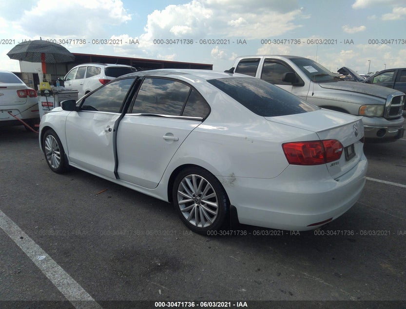 3VWLL7AJ3EM439957