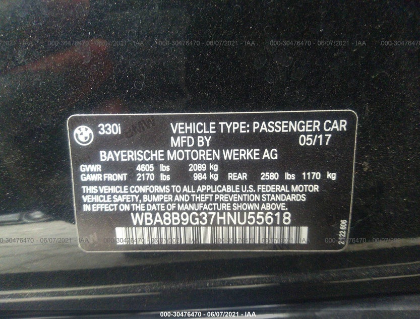 WBA8B9G37HNU55618