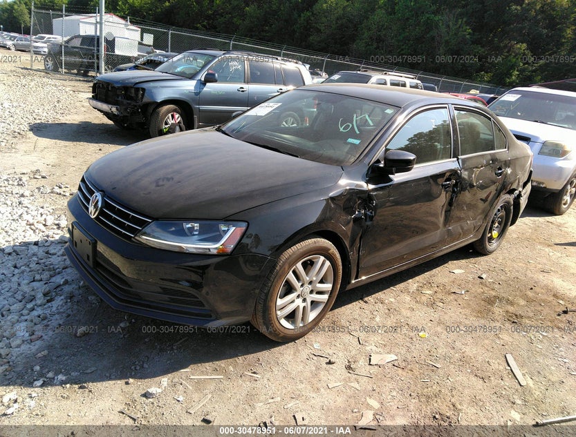 3VW2B7AJ8JM231128