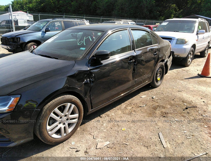 3VW2B7AJ8JM231128