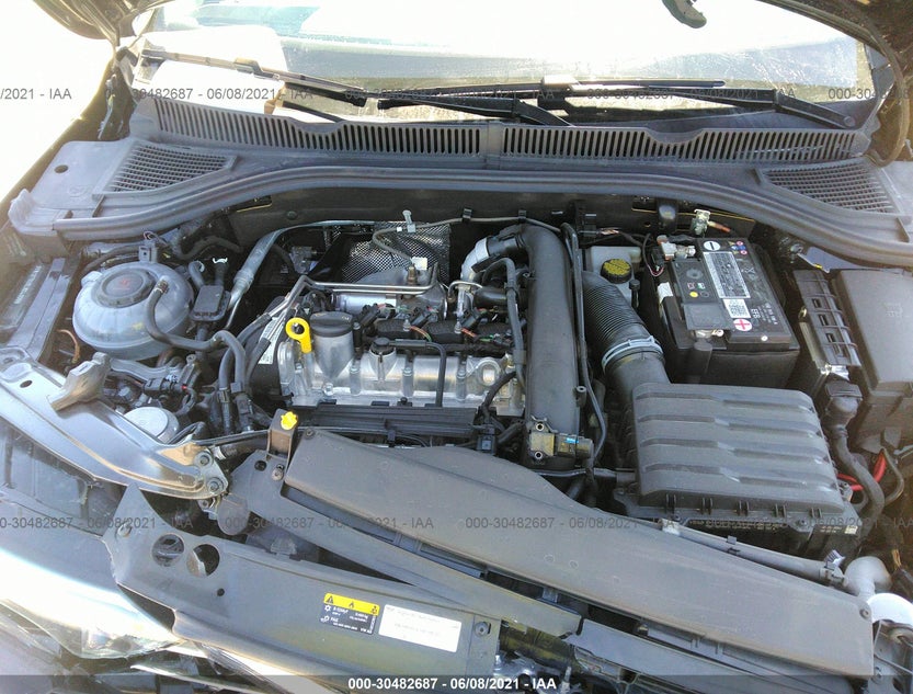 3VWCB7BU8LM043399