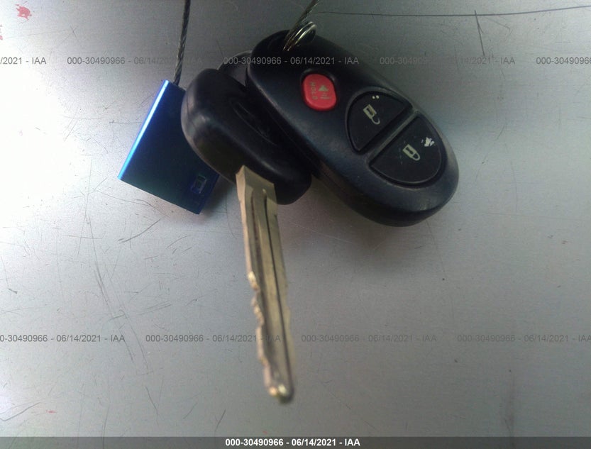 3TMKU4HN4BM028582